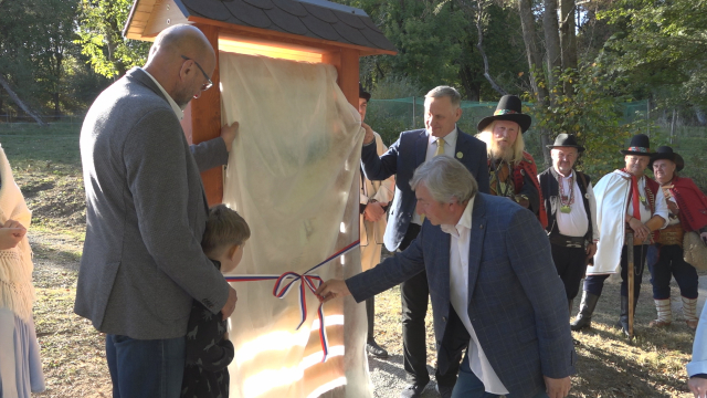 V kolíske Myjavy odhalili pamätnú tabuľu